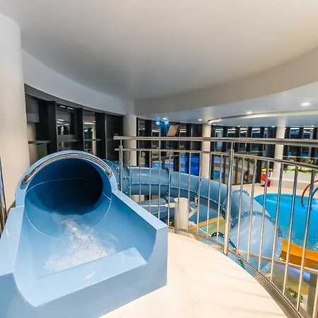 Lägenhet Wave, Polanki Aqua W Kolobrzegu, Free Garage, Swimming Pool, Sauna And Other! Kołobrzeg