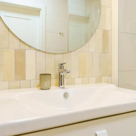 Apartment Wave, Polanki Aqua W Kolobrzegu, Free Garage, Swimming Pool, Sauna And Other! Kolobrzeg